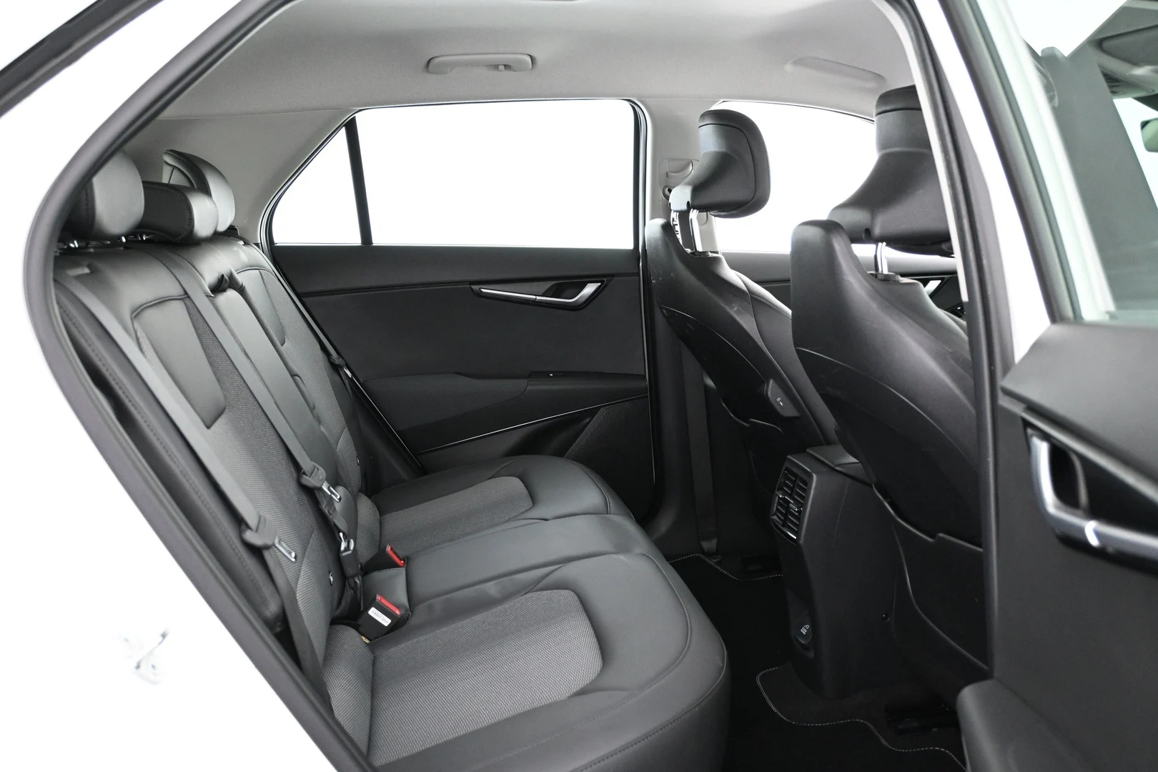 Car Image - 79NzBLCasWqD3ZfXfNrNQM