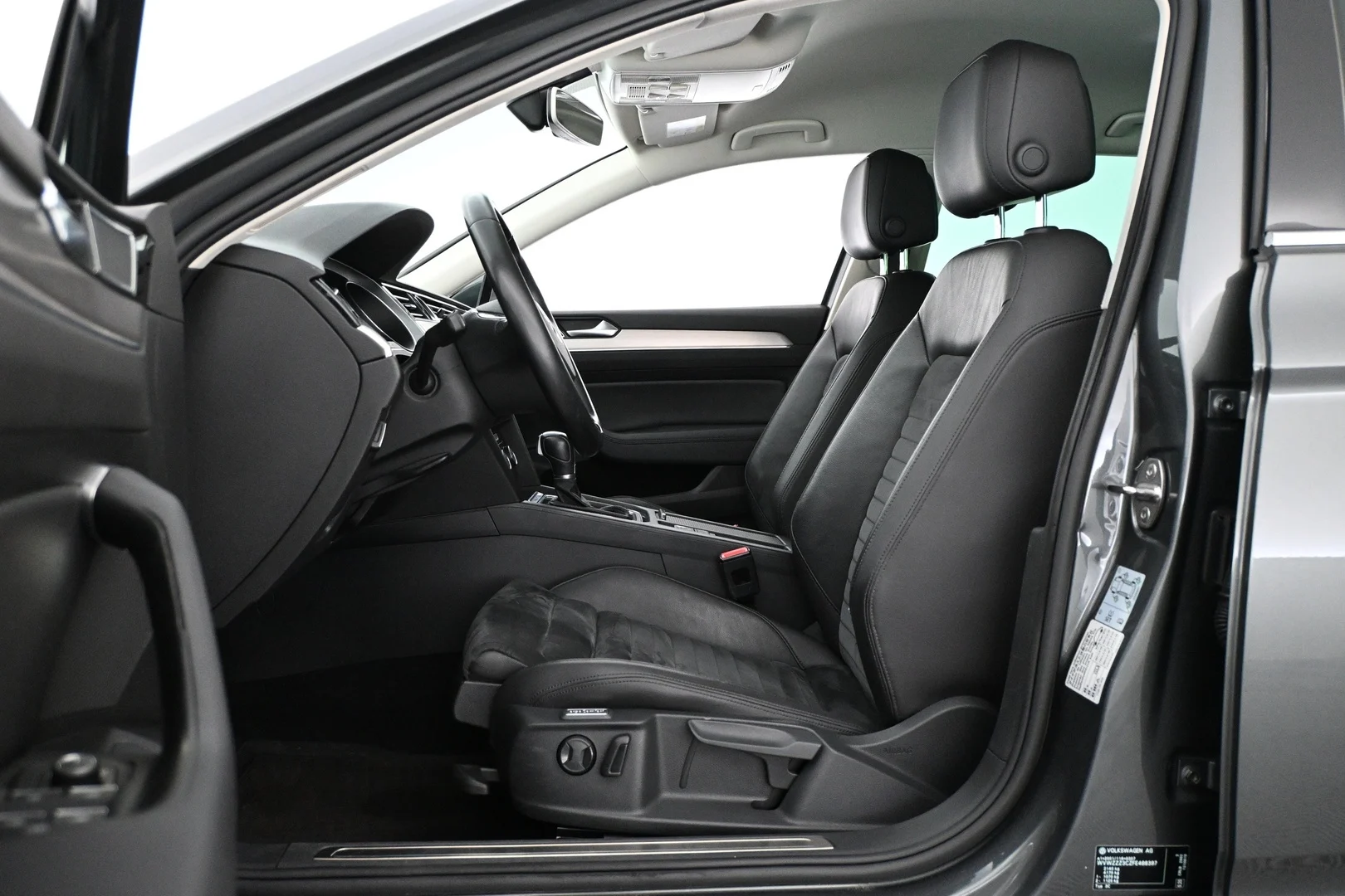 Car Image - 2YKdsQCKp1fusrx6NfcZPU