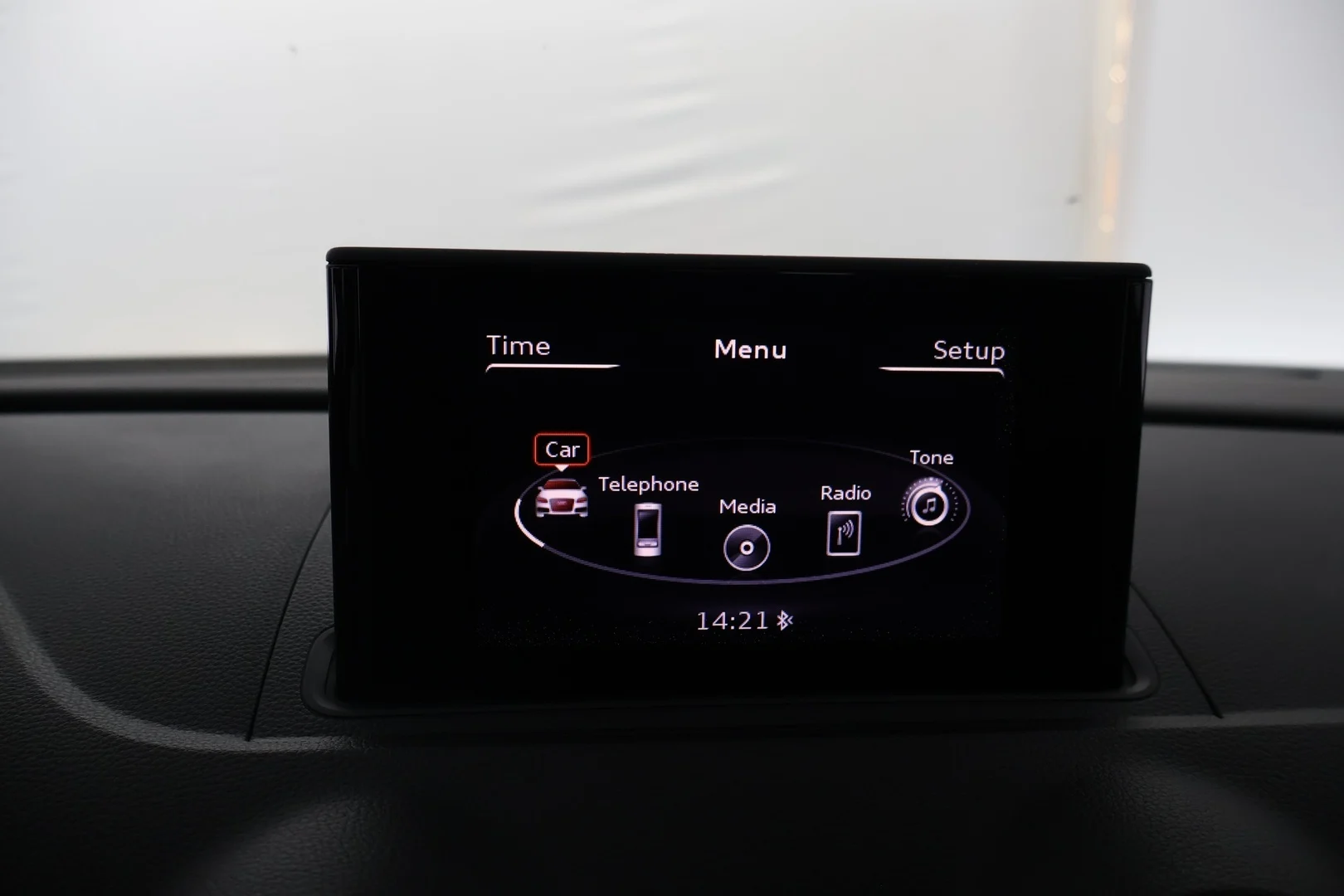 Car Image - 1gbi7bpJdICcSr129y8QsH