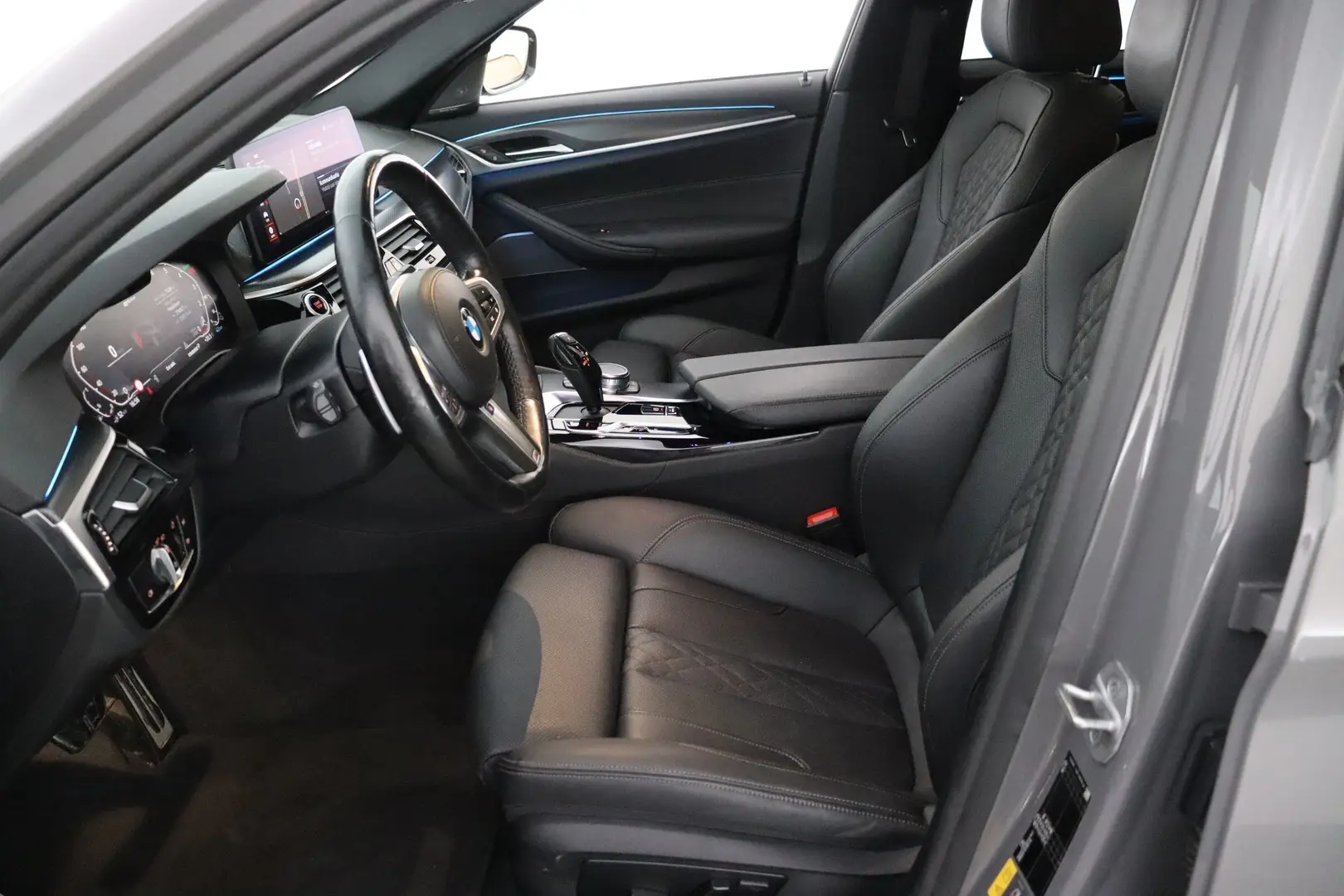 Car Image - 7zxEtDskqD943uJNkWfXQJ
