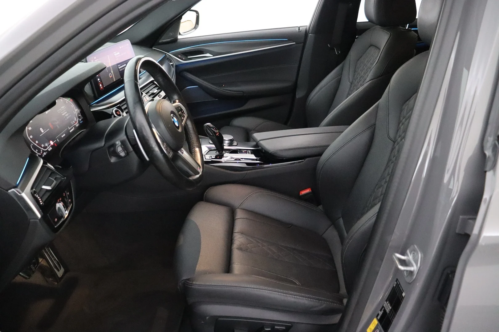 Car Image - 7zxEtDskqD943uJNkWfXQJ