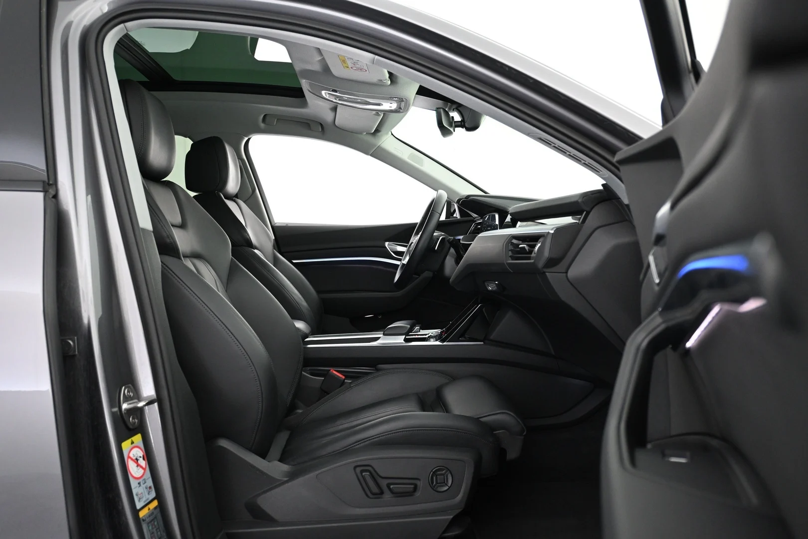 Car Image - 2ftmHmeYHiCmw69a6xbh4J