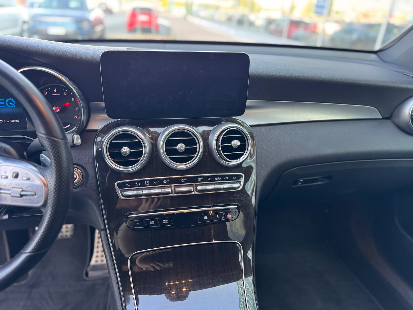 Car Image - 2IcPohgMWEKHOoKEx5vNCp