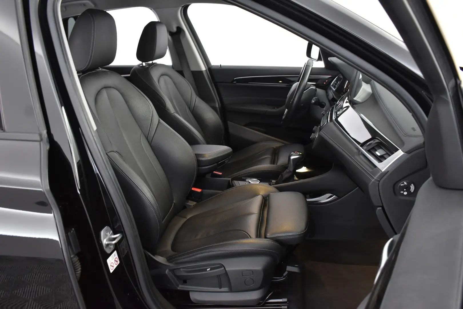 Car Image - 4k1OYvvpMnaJQWAcWGFxA4