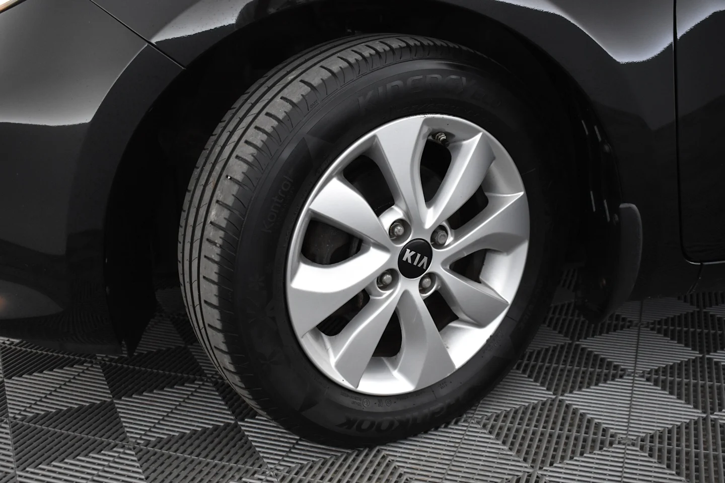Car Image - 5d7n47yIxljRC3SmRYNeVe