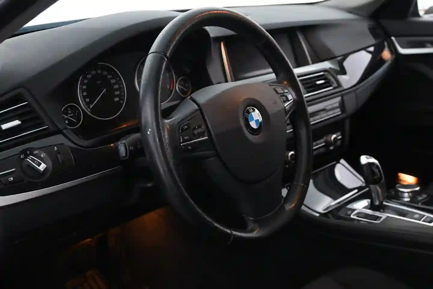 Car Image - 35jeoo7AAId1uAR5CxVaQ2