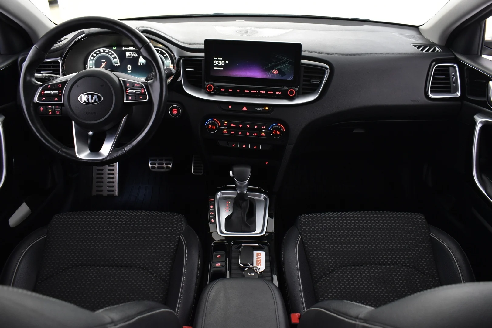 Car Image - 4AEnOEsfuaxzhW6DBogrfG