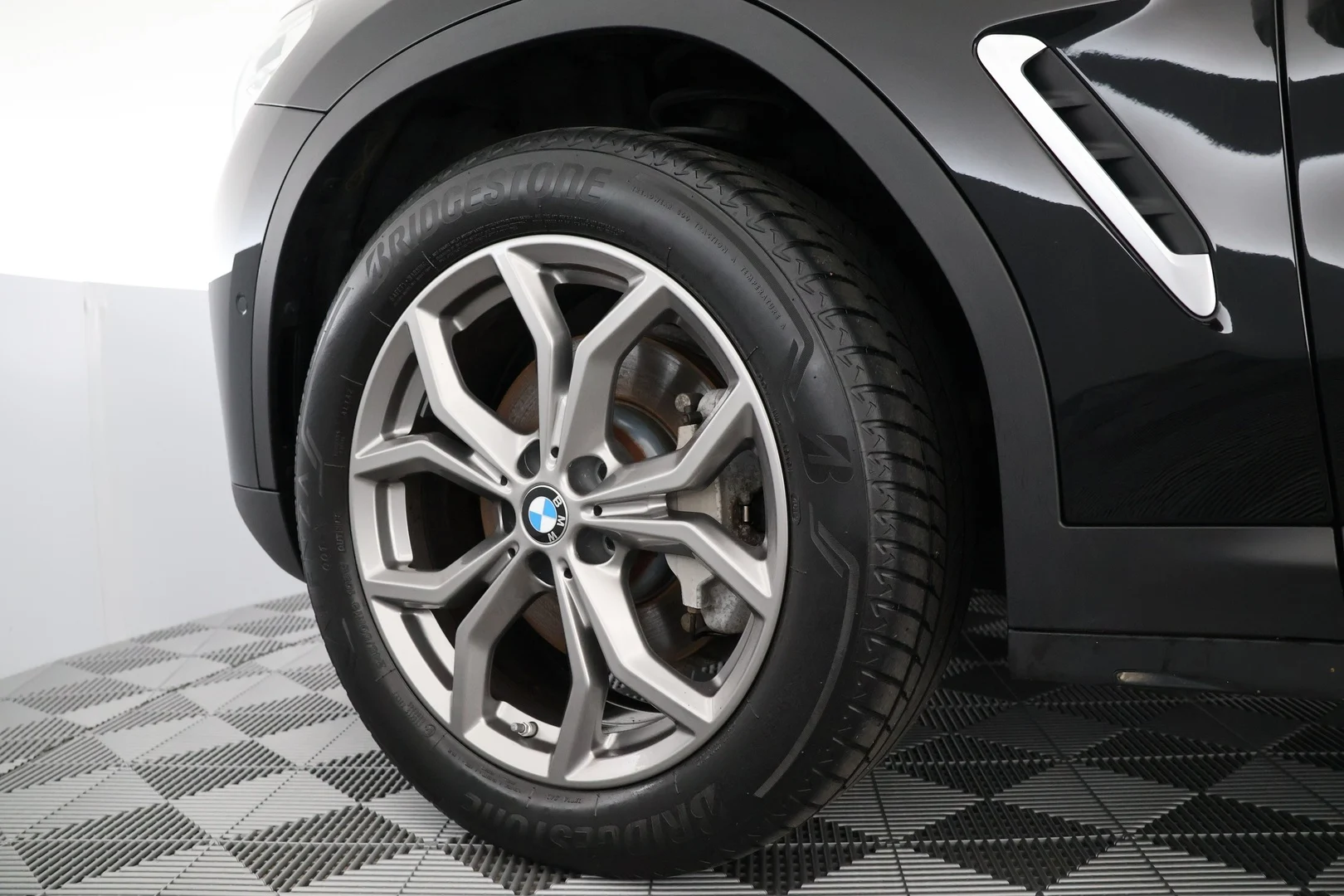 Car Image - 6ClhhiKyyt78wAhUwXjOx6