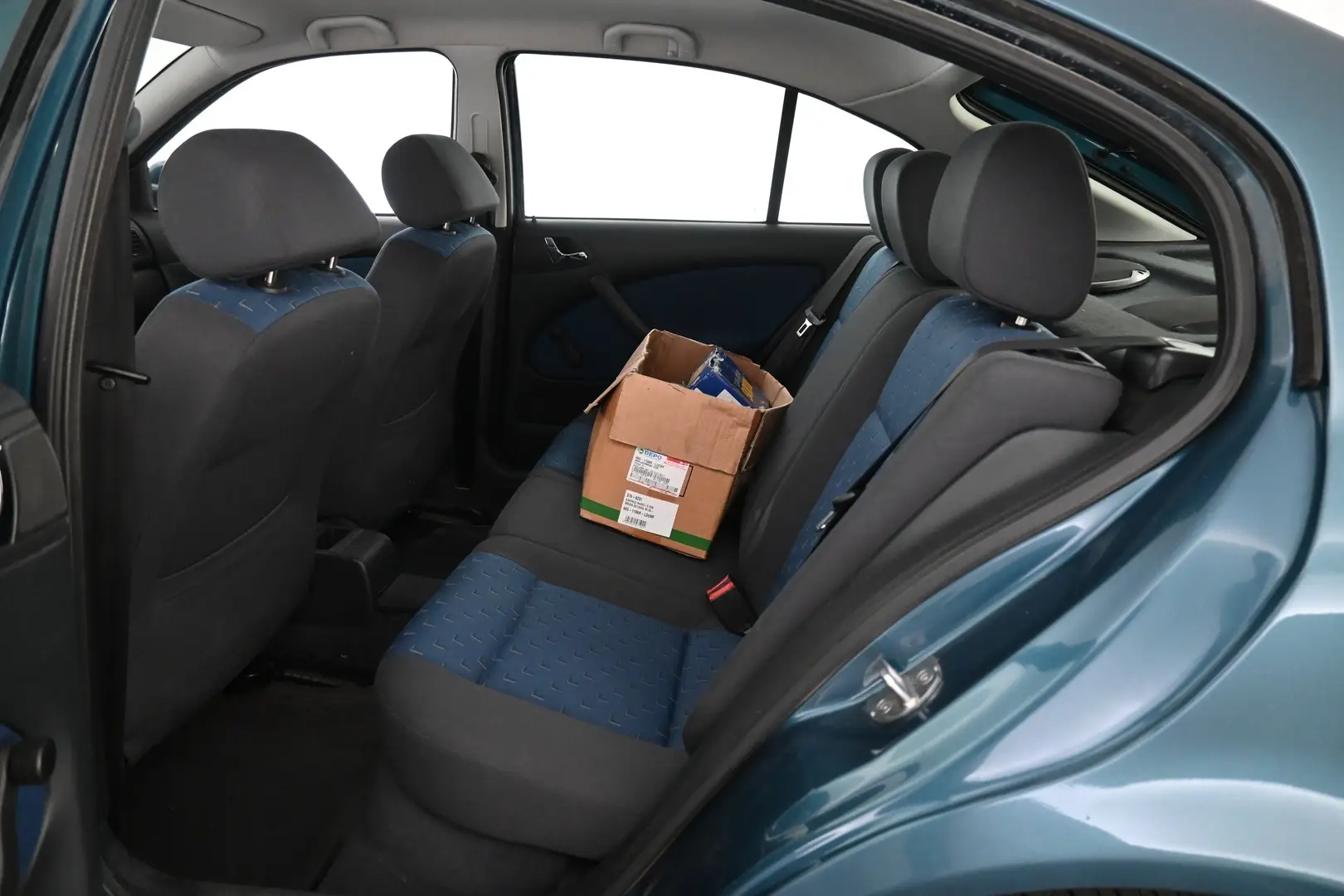 Car Image - 2L0oXsK3APjarkPiTFpnpW