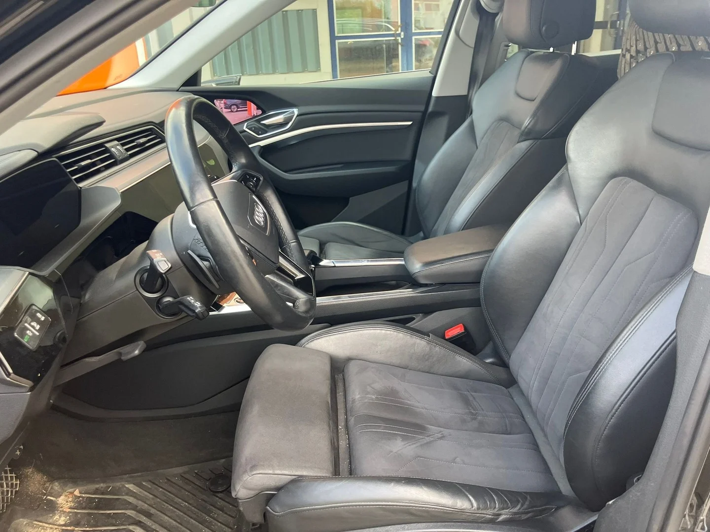 Car Image - B9u4OtHuG0IO1zNNpCwch