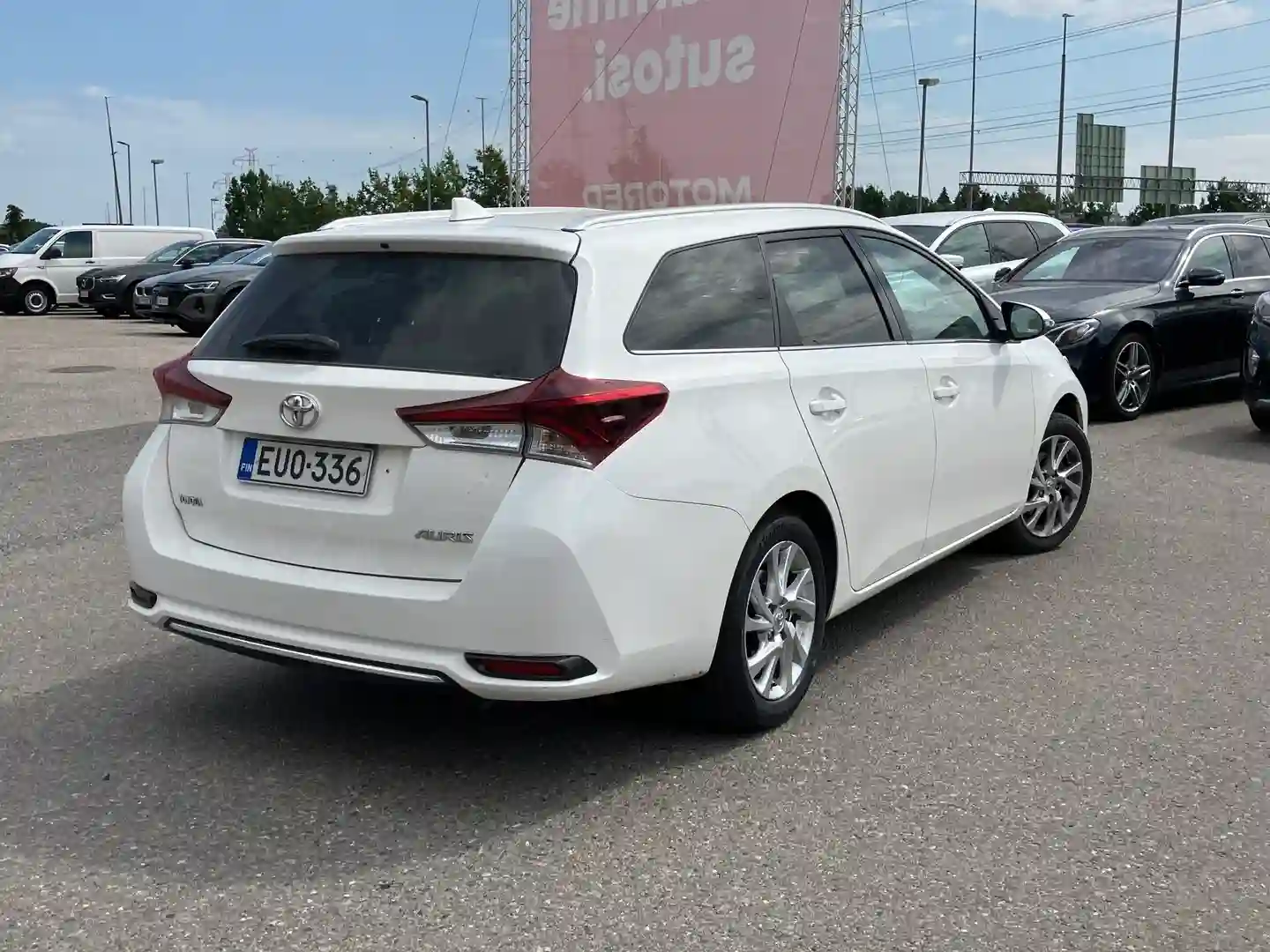 Car Image - 7qOla1bKZceA9oBzPlyipB