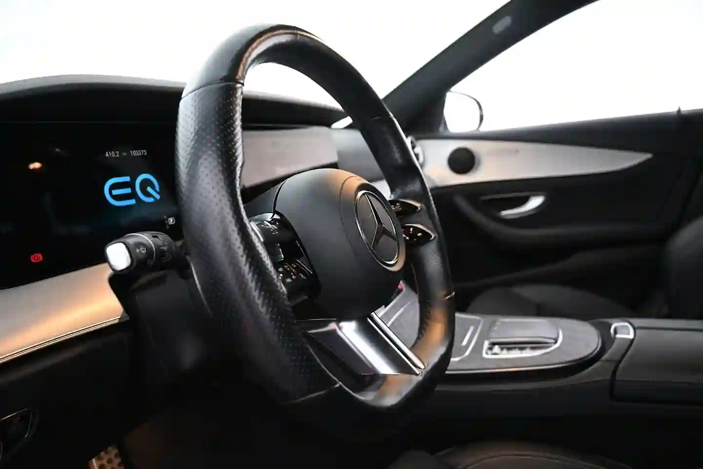 Car Image - 1Tp01wxWt1YV1JjE8mKjEw