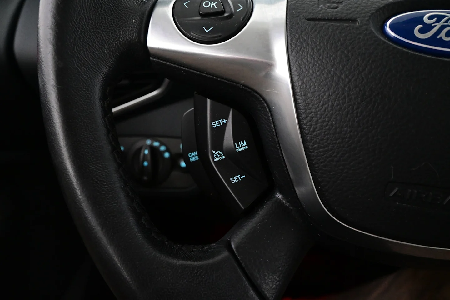 Car Image - 1YPF87xxJ1uHQbJpgtWgm2