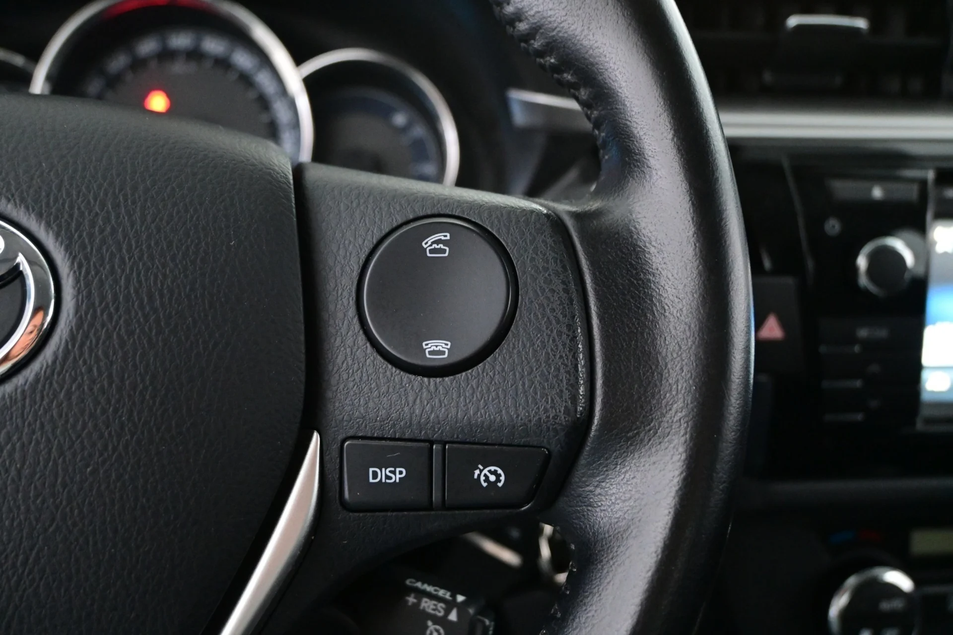 Car Image - 2uIOsQcsdeY7fcO6v9tkYs
