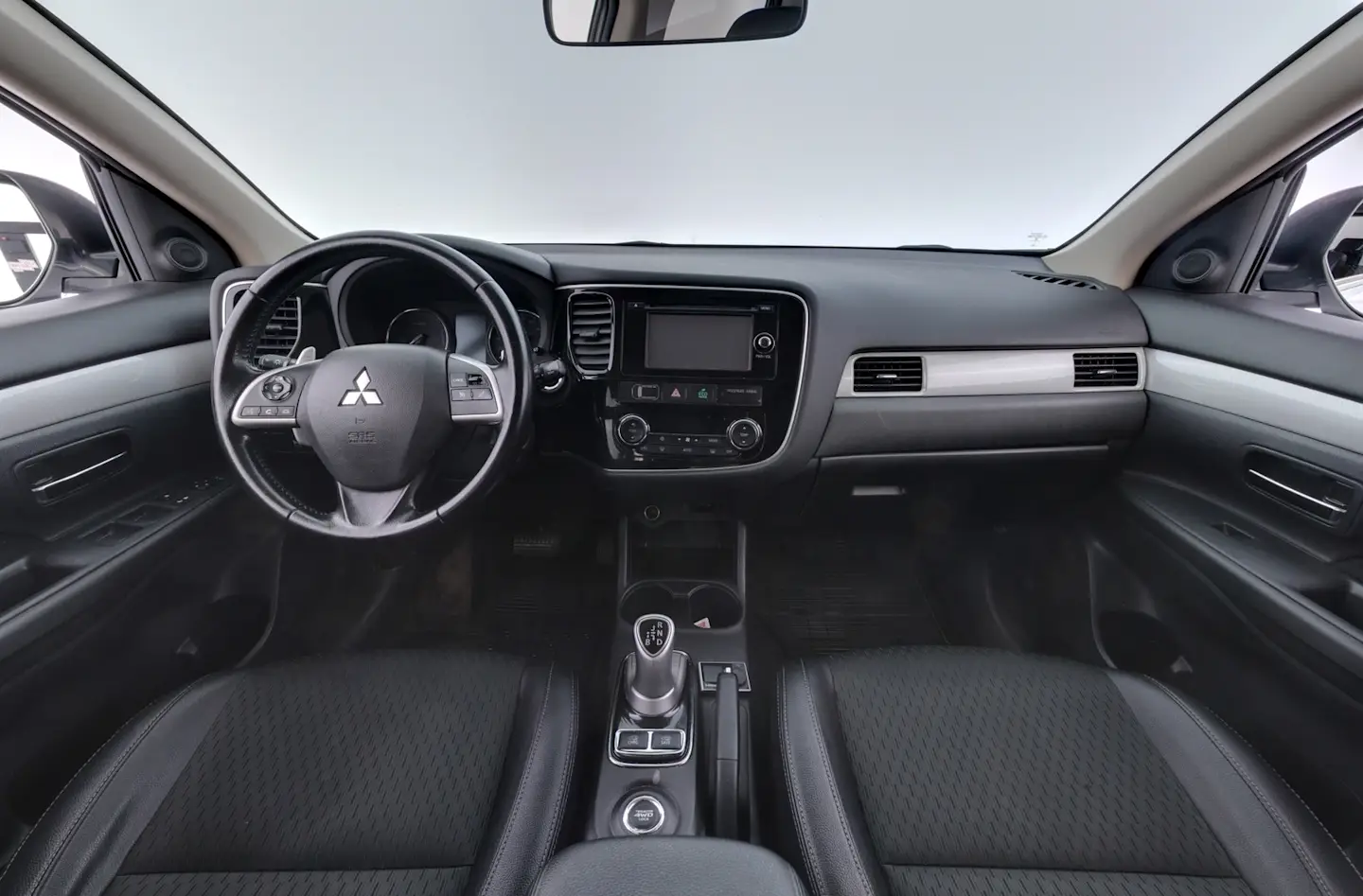 Car Image - 0PCc2iXFxcetkcuEr3Wvx