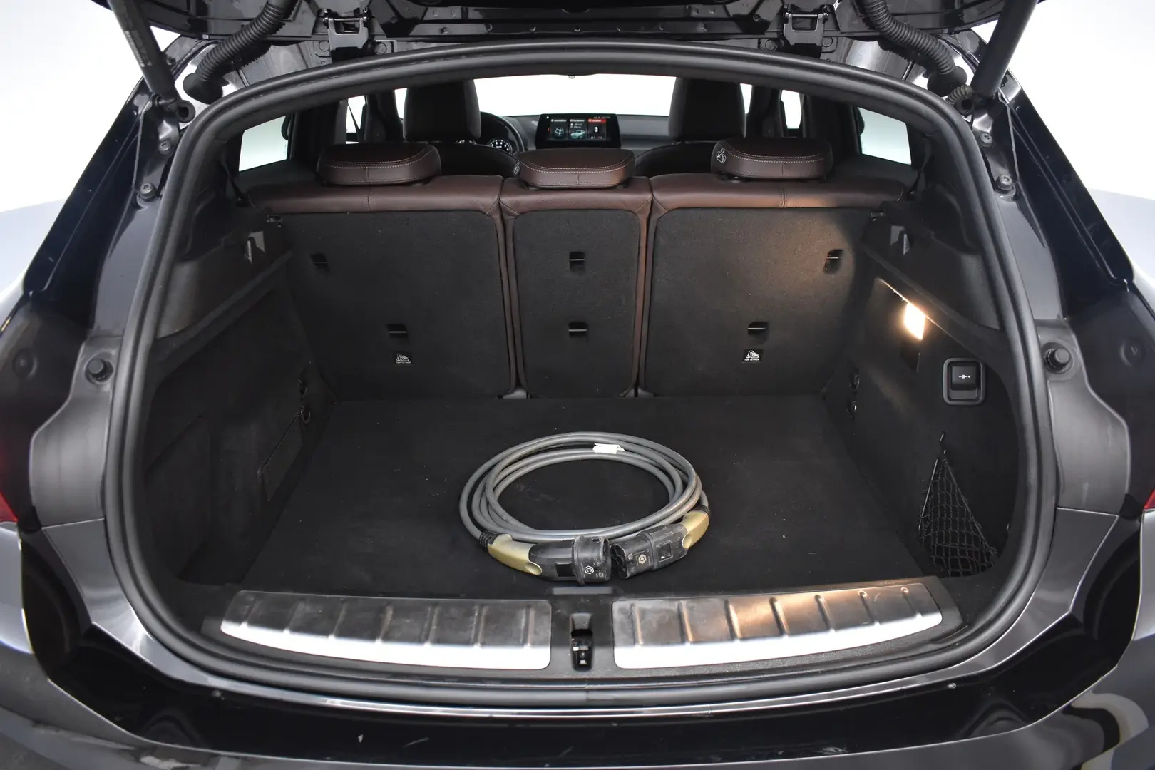 Car Image - kyrYybRT6tqwqqcFAgM7n