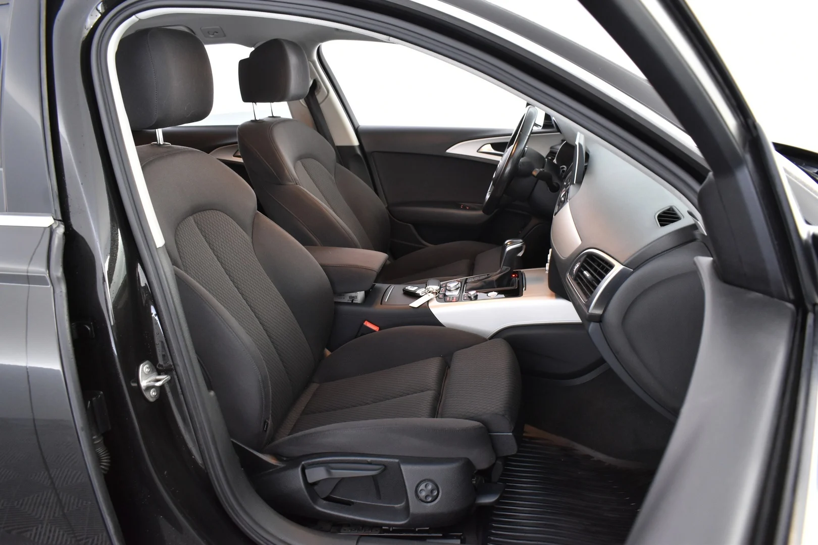 Car Image - 5IdAjg5GYK5lB1rZqtx7MH