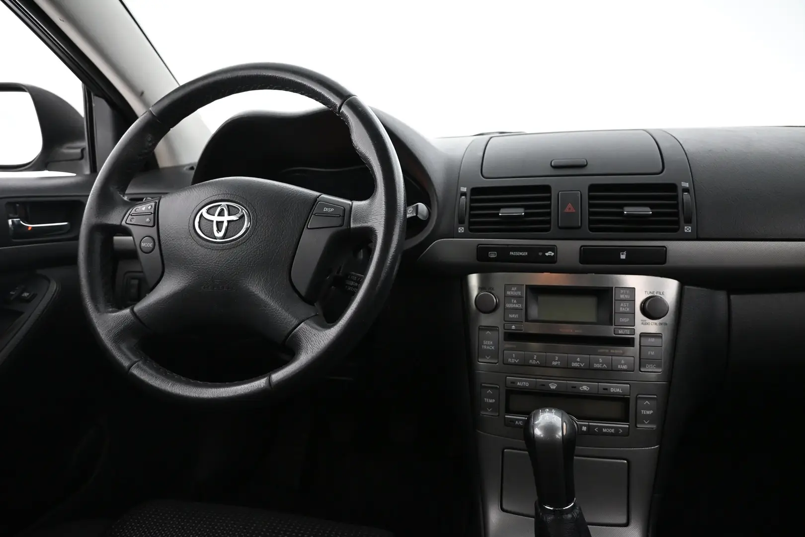 Car Image - 4gPXRGCW1mJjB2fvxBdQCE