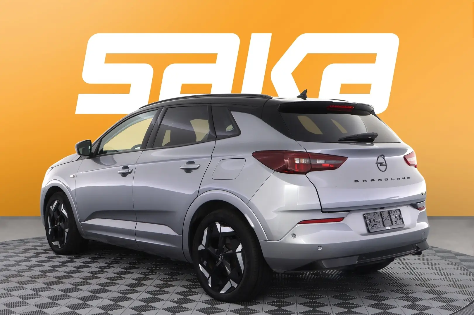 Car Image - 7fD9v5CY9l4mL6ExHWvZZN