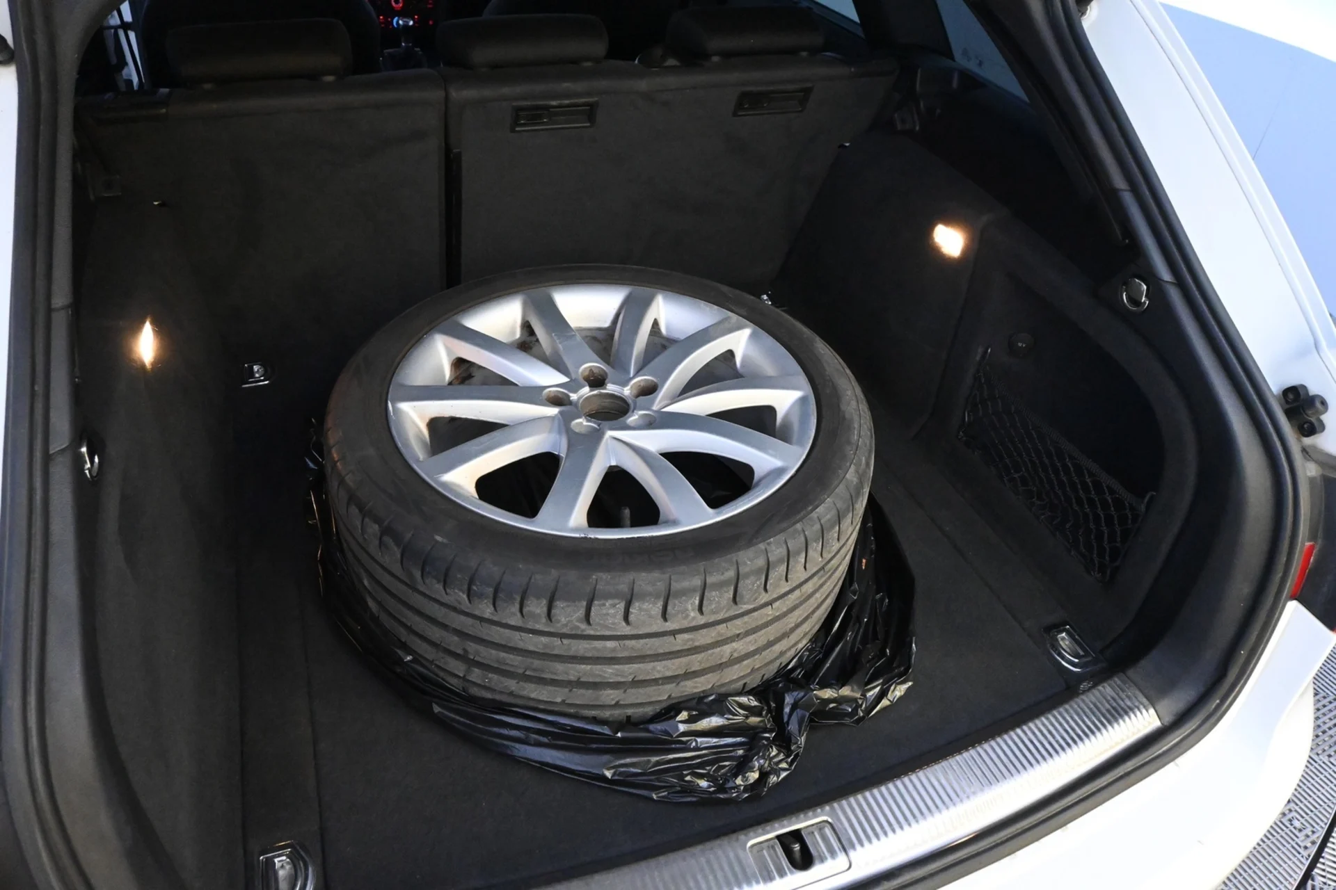 Car Image - 7xVWOFToPSLzoKzYMGRqww