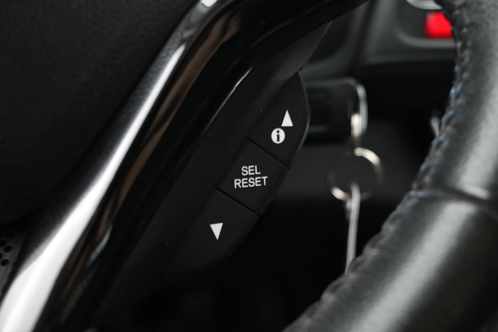 Car Image - 4rkJ7dNh5Fv1GIPFKMGBbd