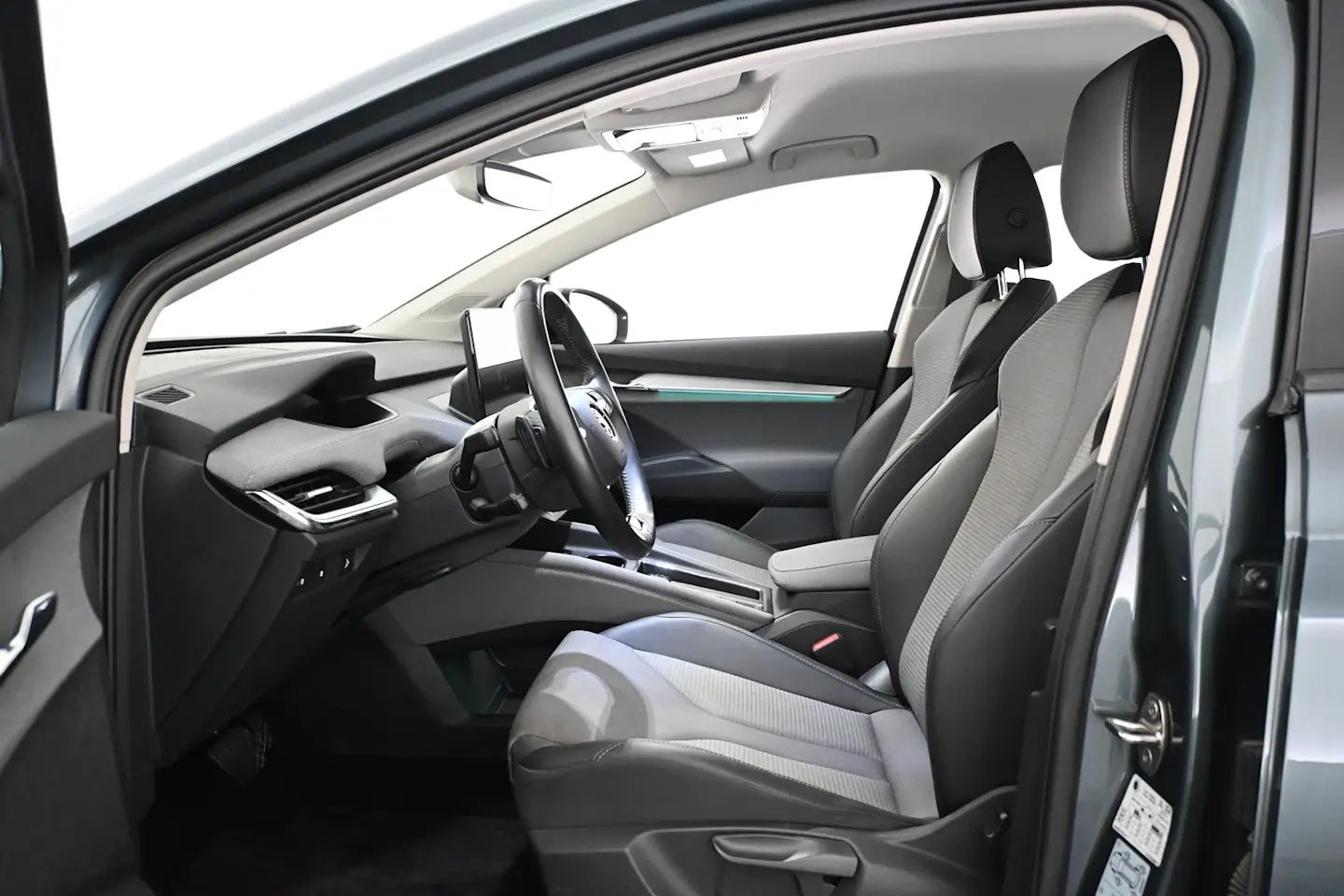 Car Image - 5xnCBnUjjXf2VUtVNMZV9M
