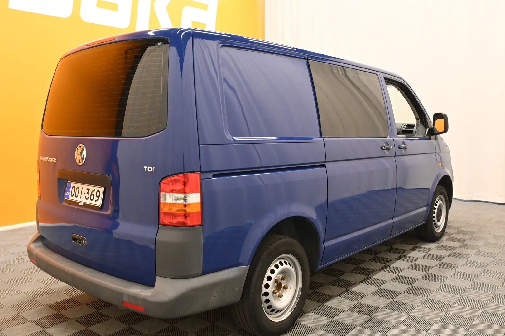 Car Image - 2K9vWXIdV4pOc5ez8Ip54y