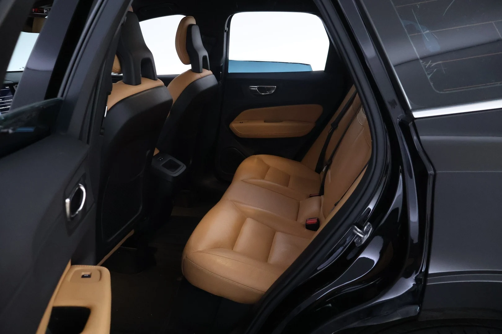 Car Image - 1QgAhyHg0qIpGaOUbyPy9s