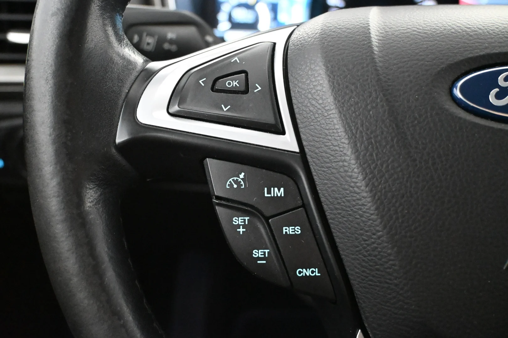 Car Image - 1KmbuaTEaS5powfs77Syc4