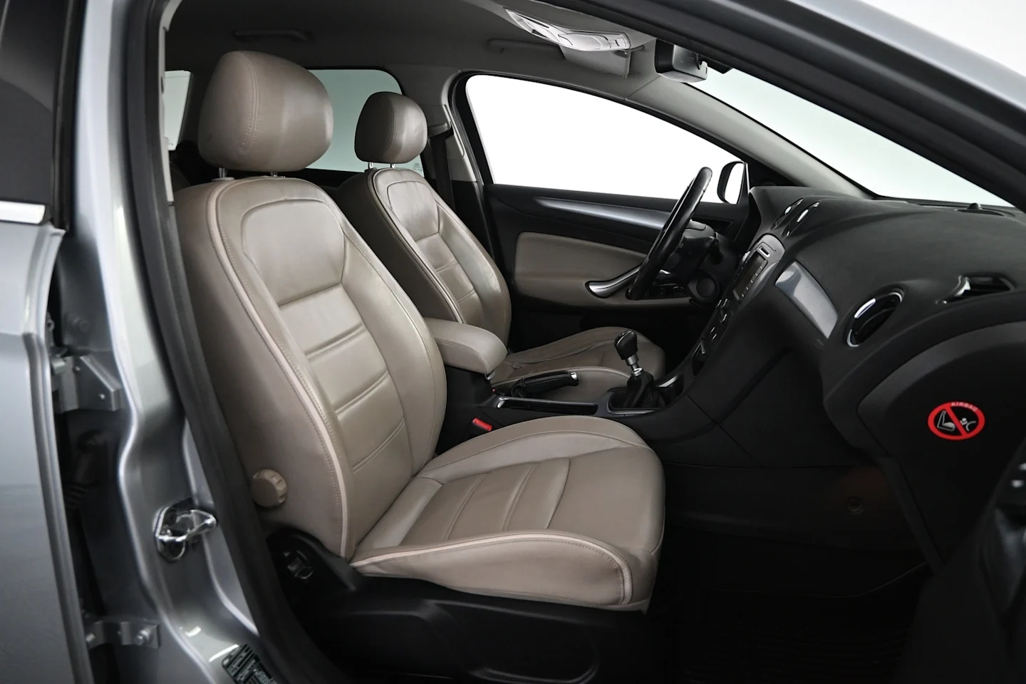 Car Image - 7rCuYCTPN0YTdkDJahBtm6