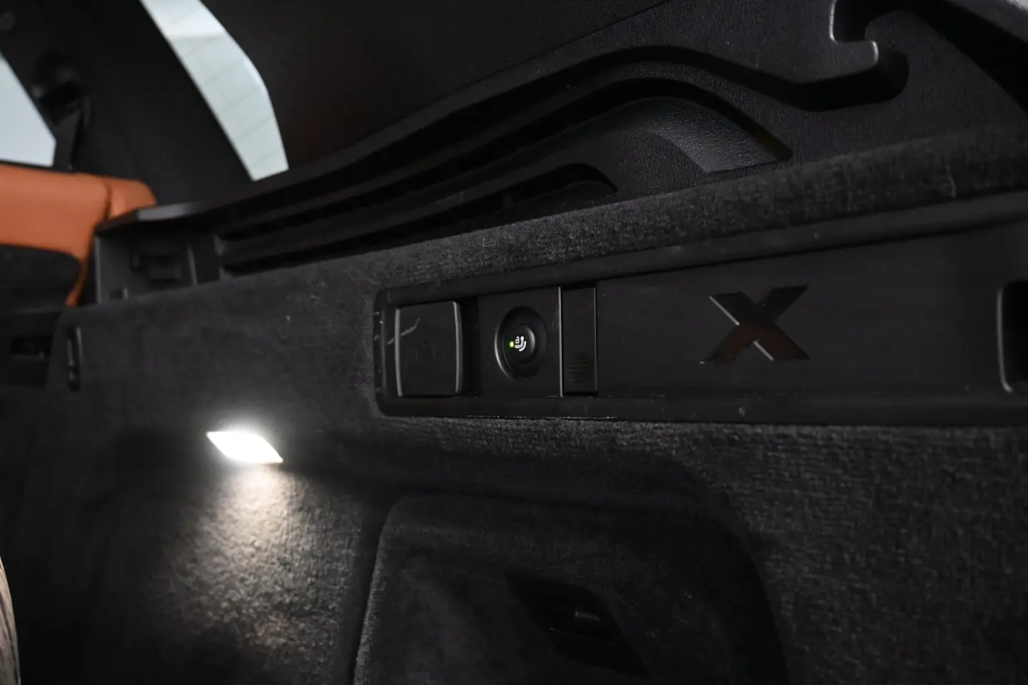 Car Image - 1YtSxRybyeRbrRFbOOCYmN