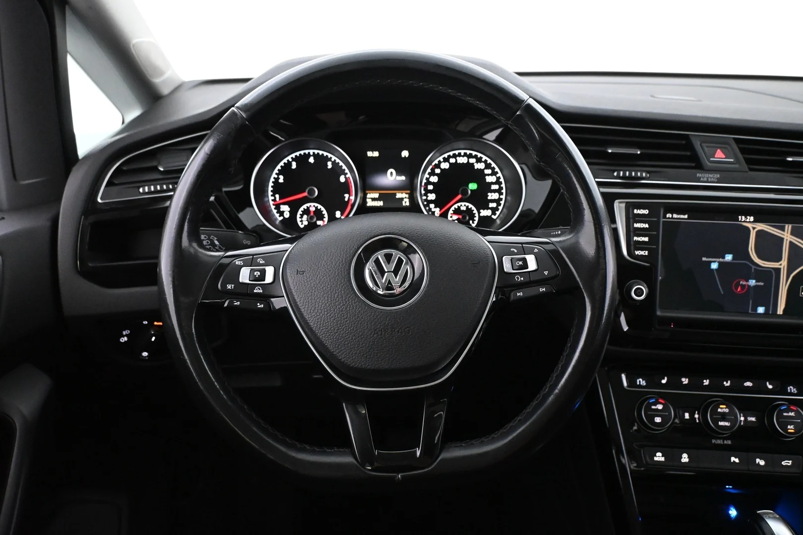 Car Image - aIotCidU2xQPXUOSru4Un