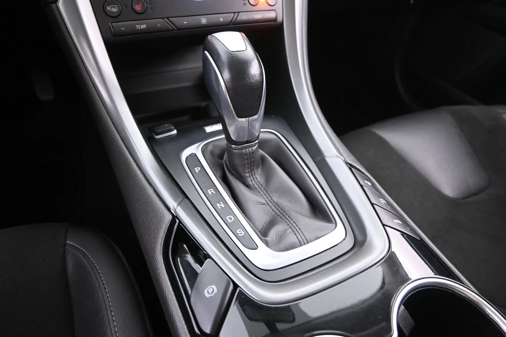 Car Image - 7v3cQCbgGuTOZDoU31qJby