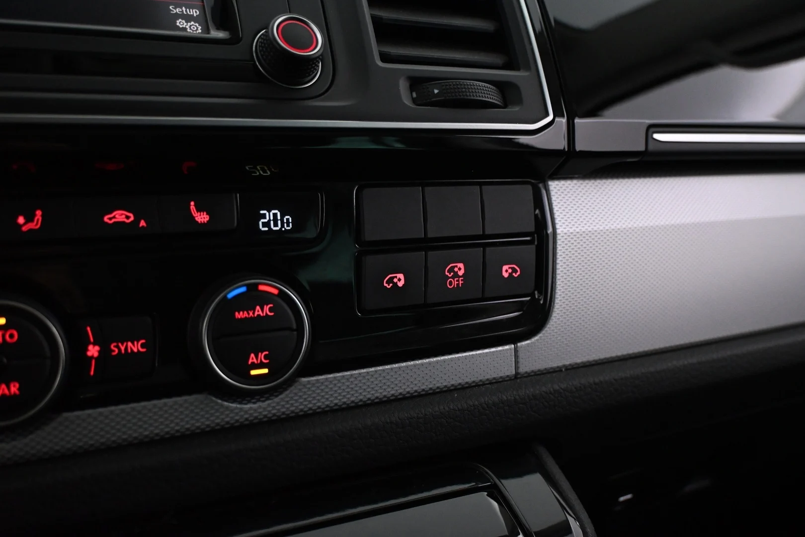 Car Image - 5UDkAVDms5UVT8TkbxlGLM