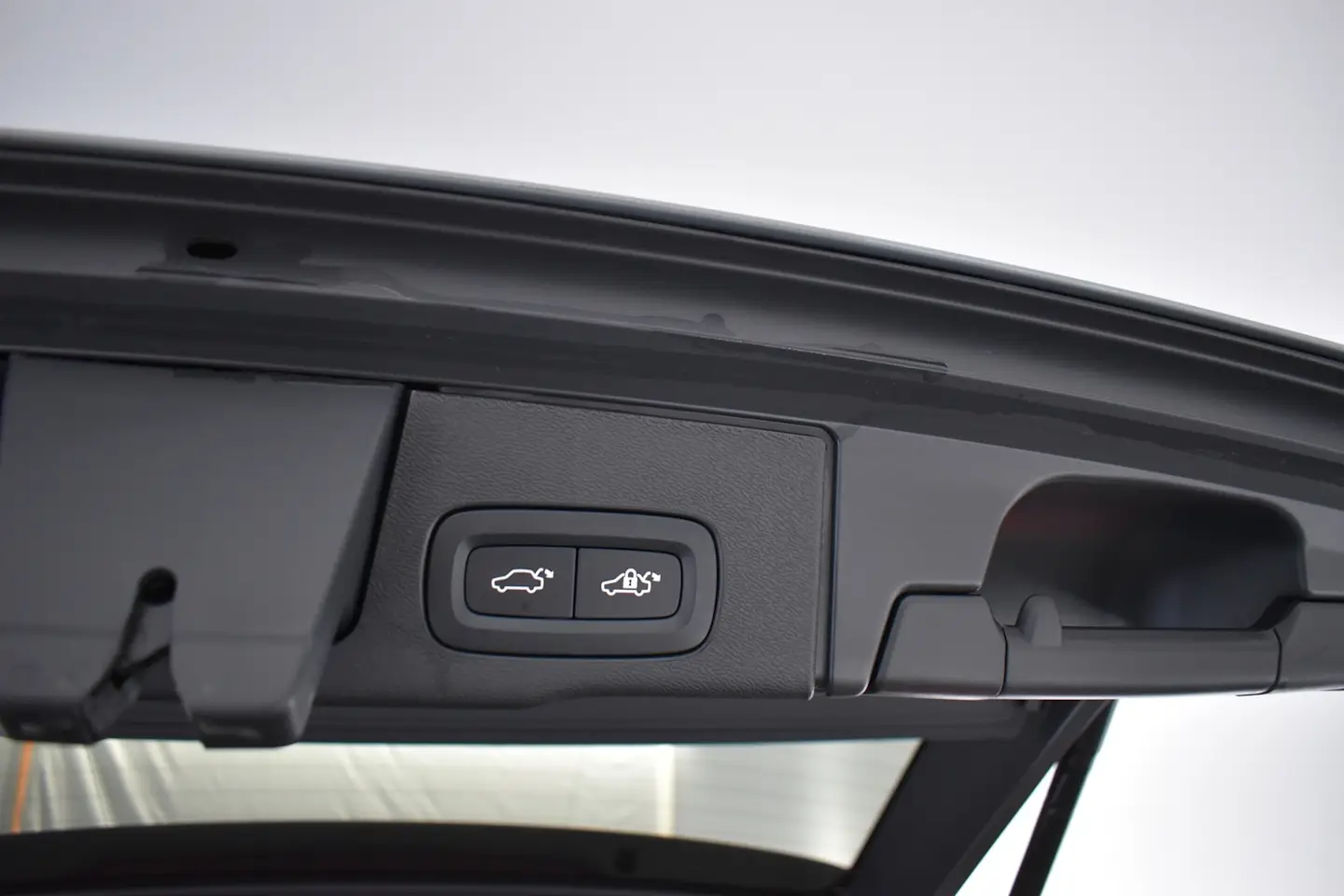 Car Image - 2l8zWTFjzxPQ4ene4M9Mb1
