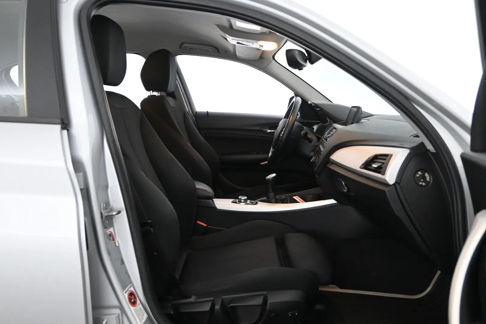 Car Image - 1N43tB7OIDQbtbX0cmvmGb