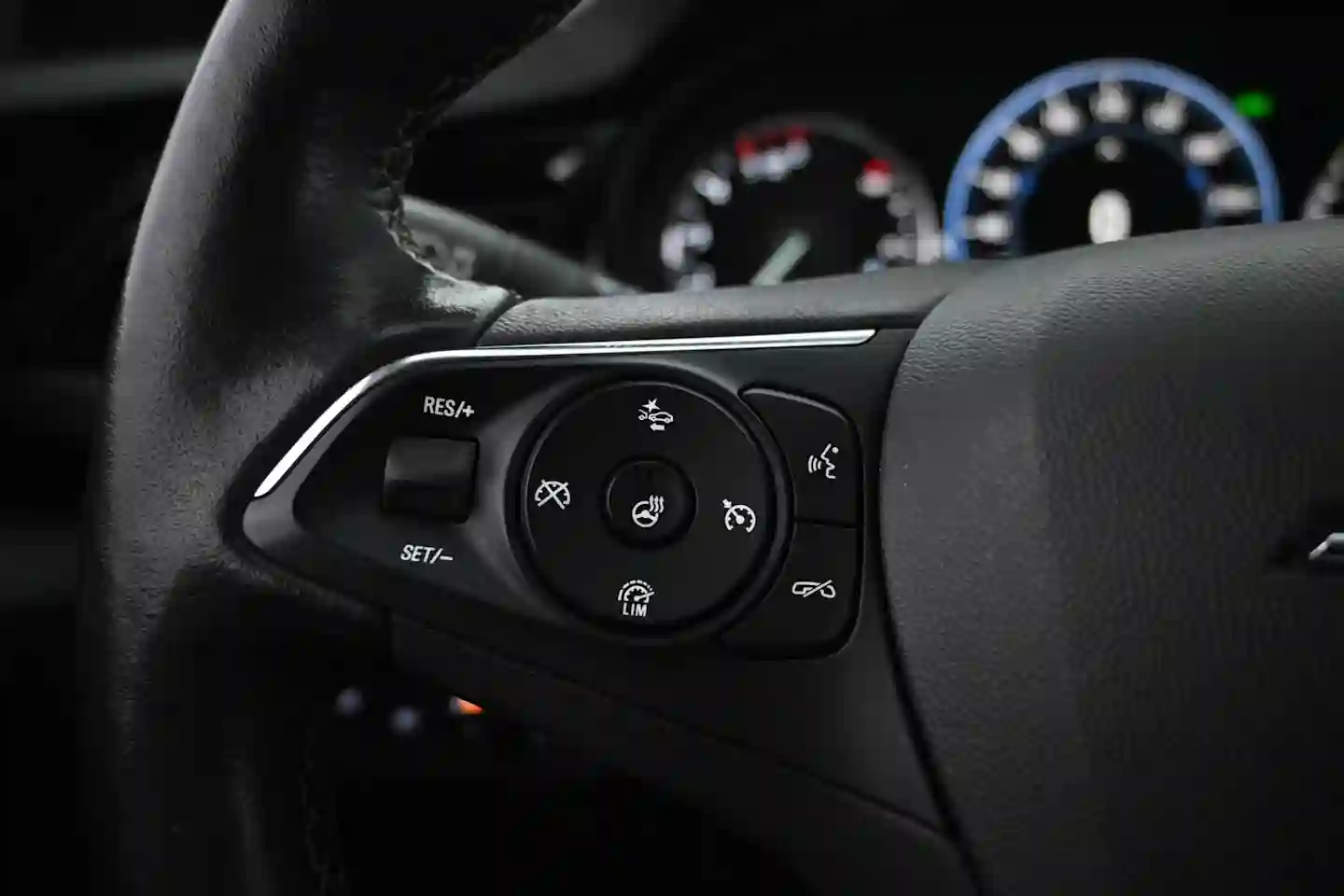 Car Image - 5xJFRu1VnTbVS2bw02nVx1