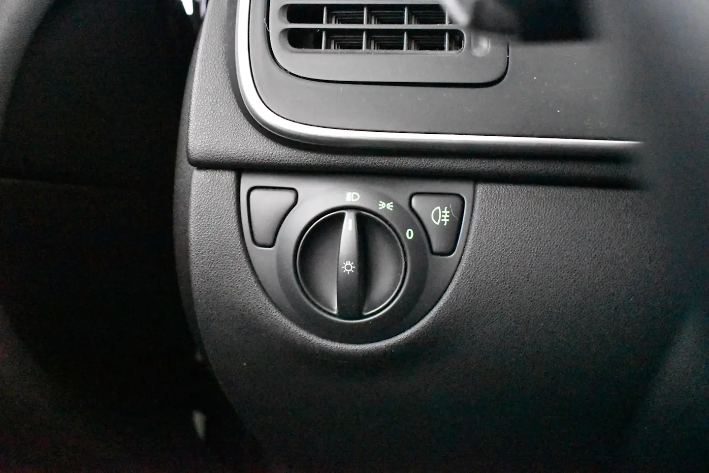 Car Image - 2YzYys6ZiKKuVA1iS8CgLX