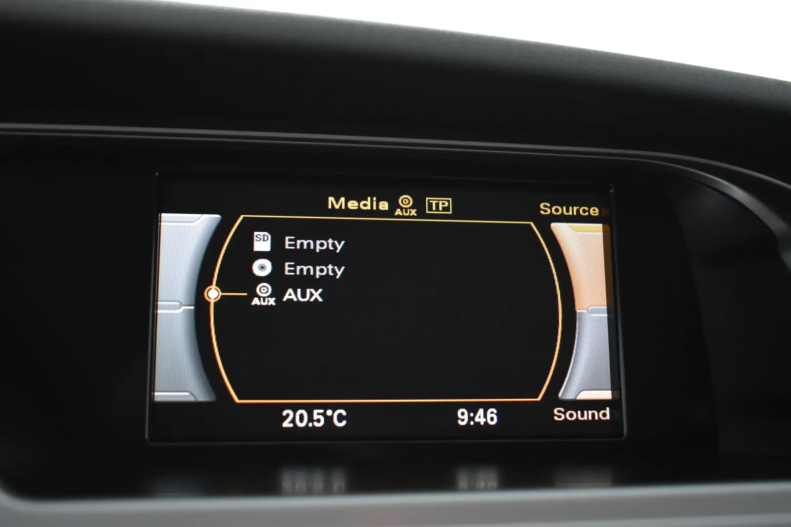 Car Image - 1Z8UWLerMQozMMC83eF9OI