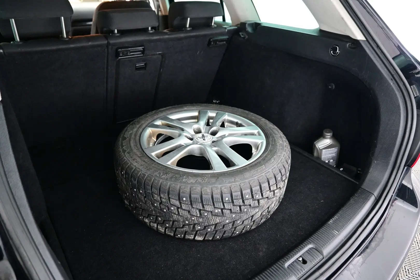 Car Image - 68T5PjglDj43dwq5Tocz7D
