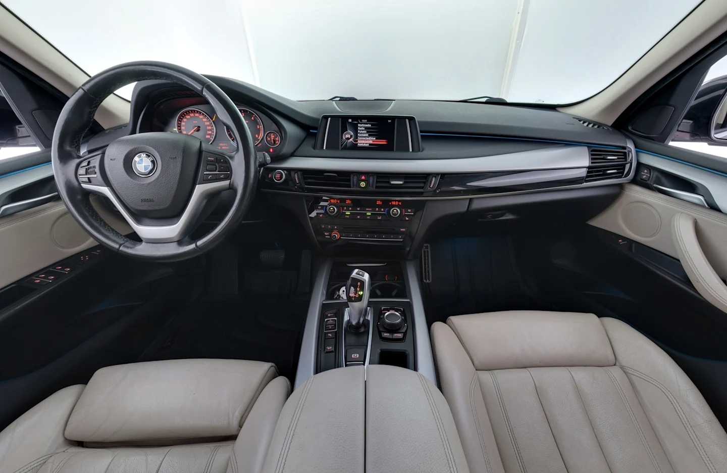 Car Image - 3BiXasRSgexiy3OvV16PDK