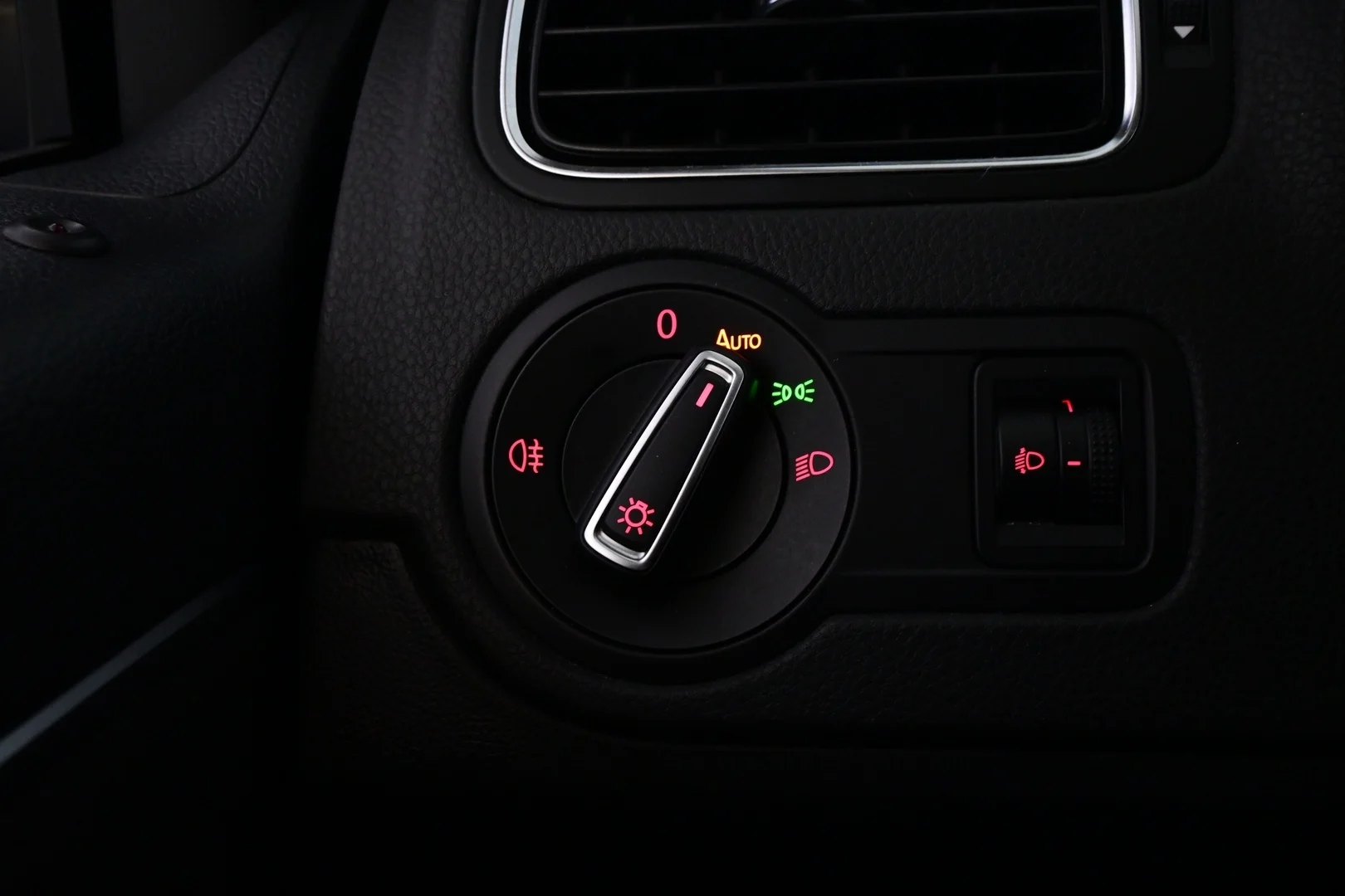 Car Image - 38JC7686KQOz9tzfh1WDAS
