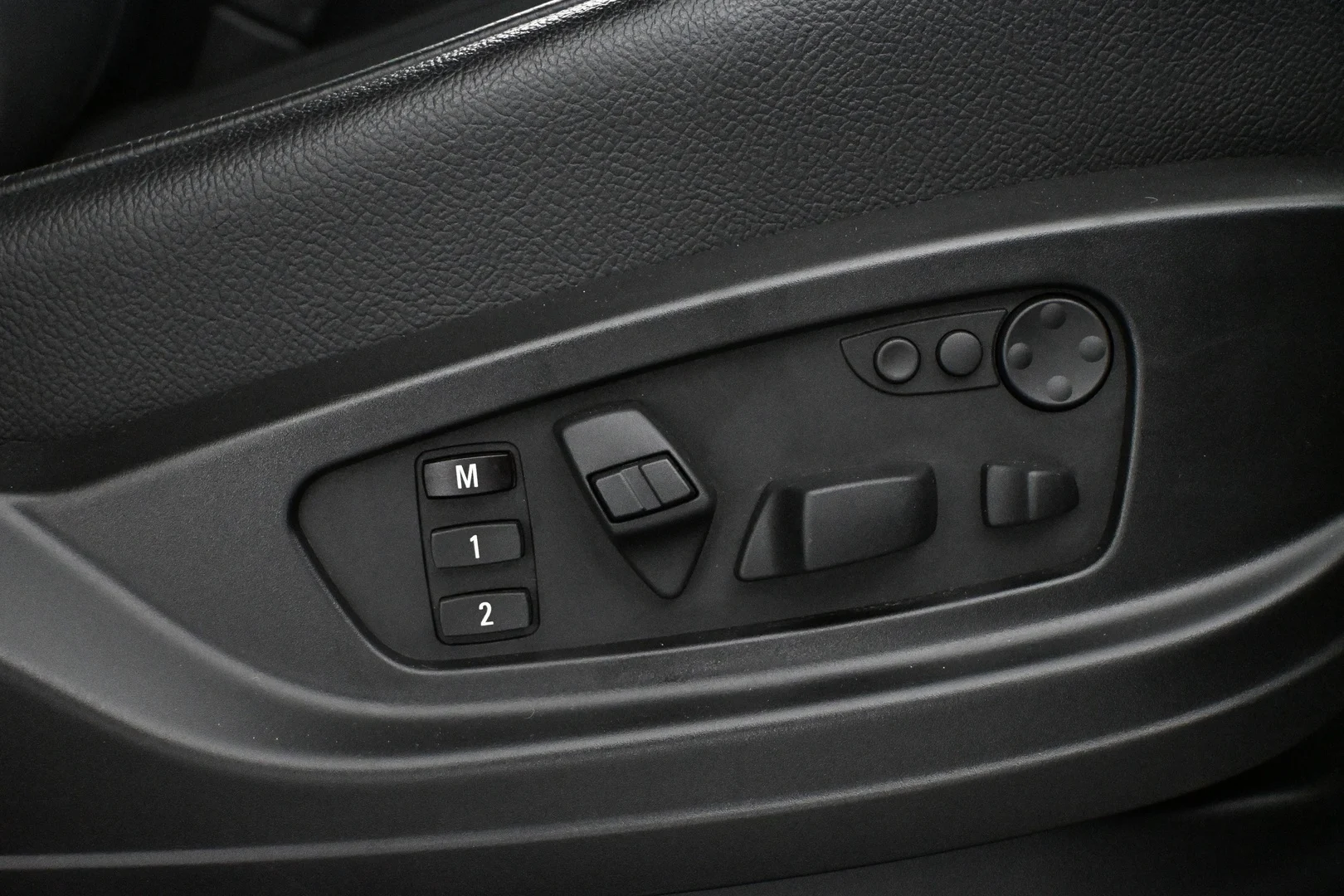 Car Image - 7sJ5Knu5Y20XbqZ8hLDksj