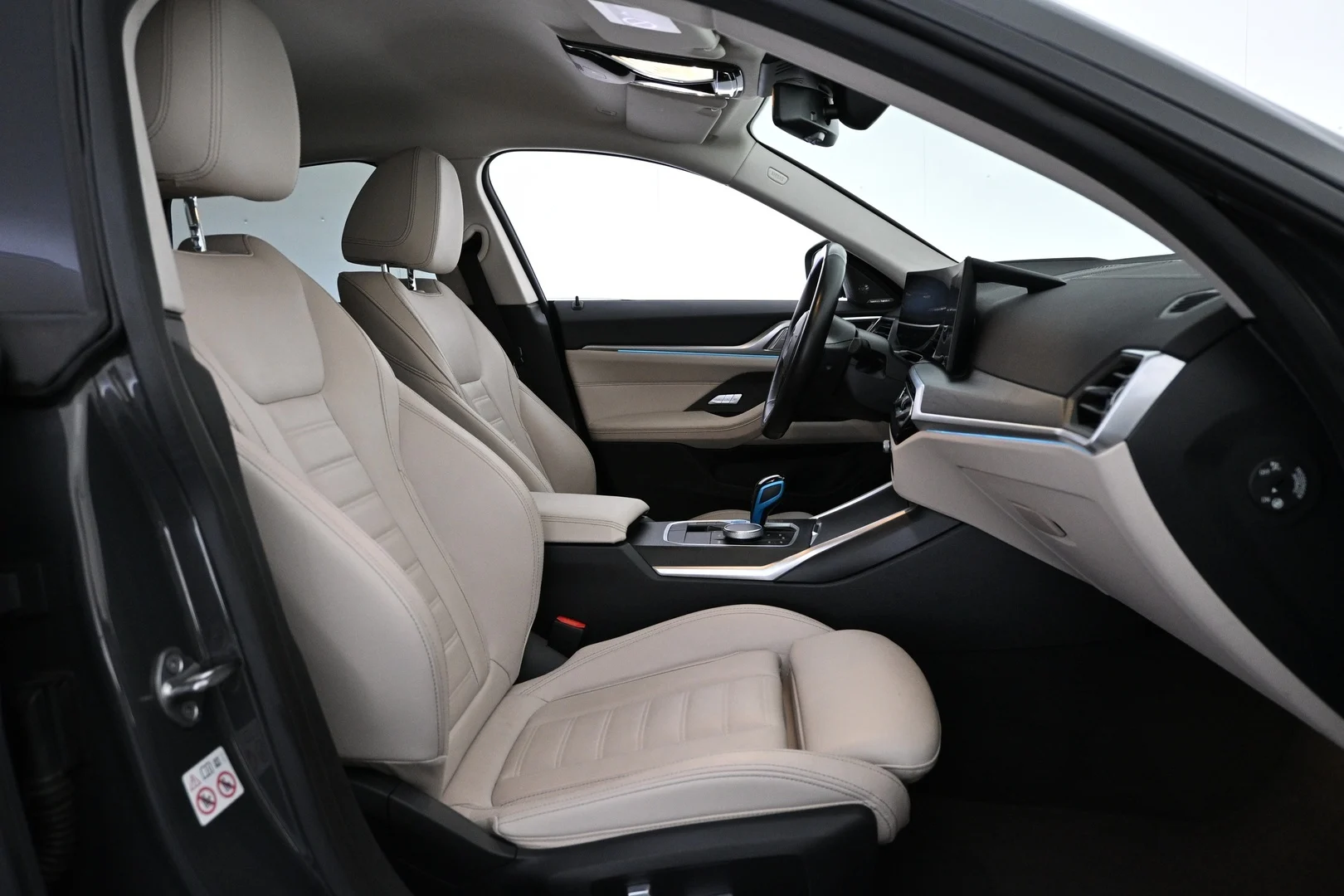 Car Image - 6ogC5hVQumoMwiS9TngnxF