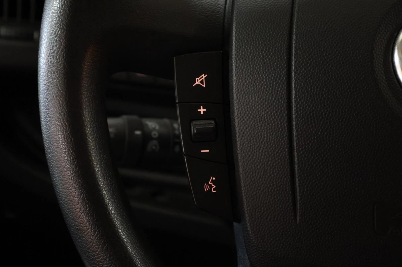 Car Image - 6Sc6dL8eUrI4AWghNKERyr