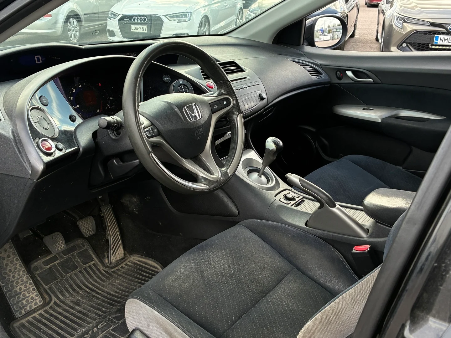 Car Image - 6dwAkcOJc8l2OceIN3LwPh
