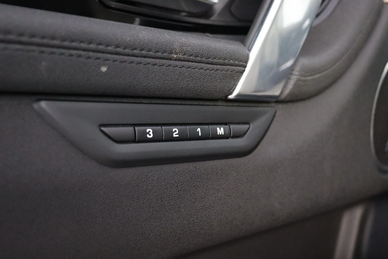 Car Image - 7oG1J1VXMYhhGbYAzePGHU