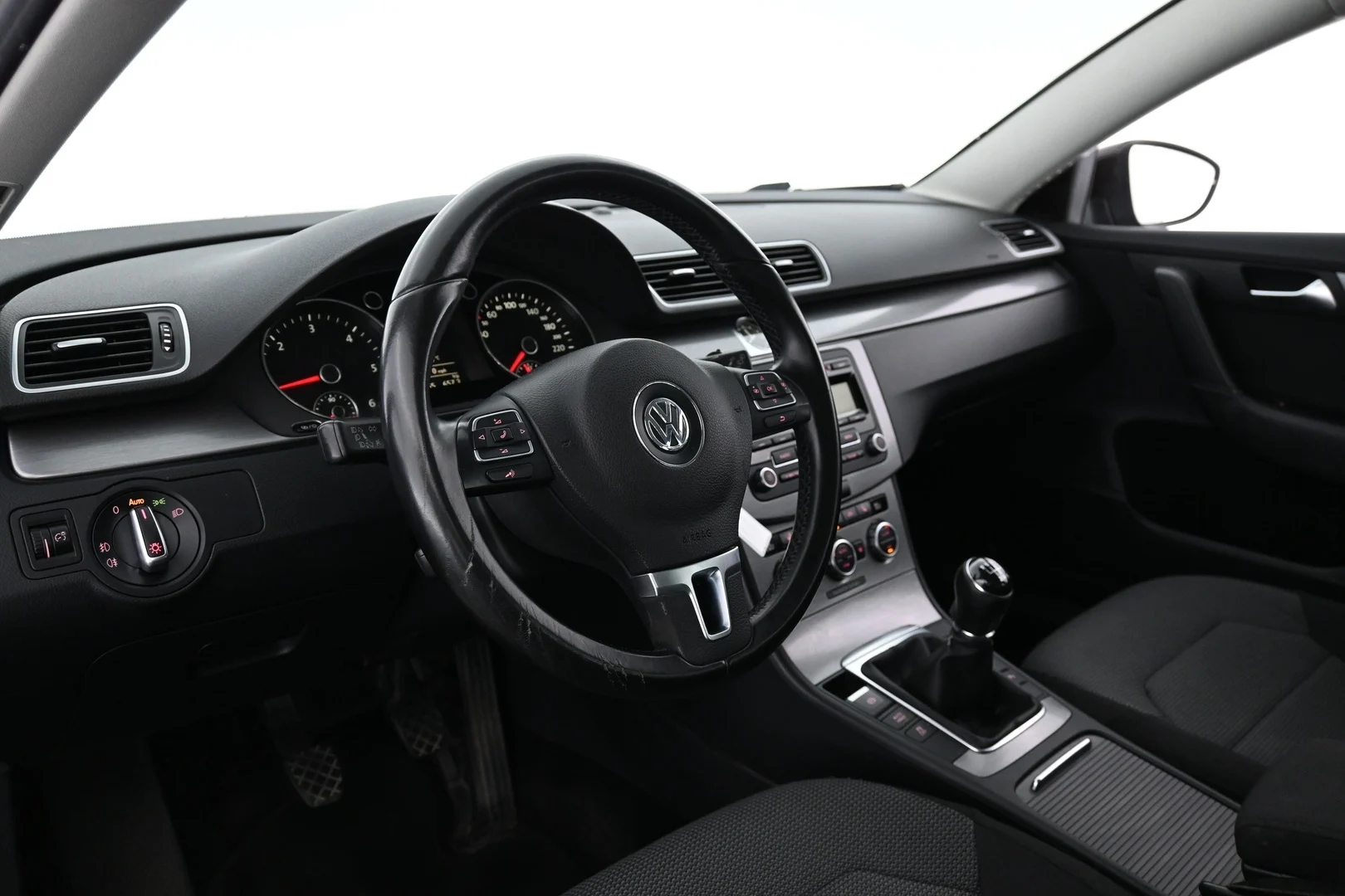 Car Image - LoJfefcC4VVdUdz2zeE6V
