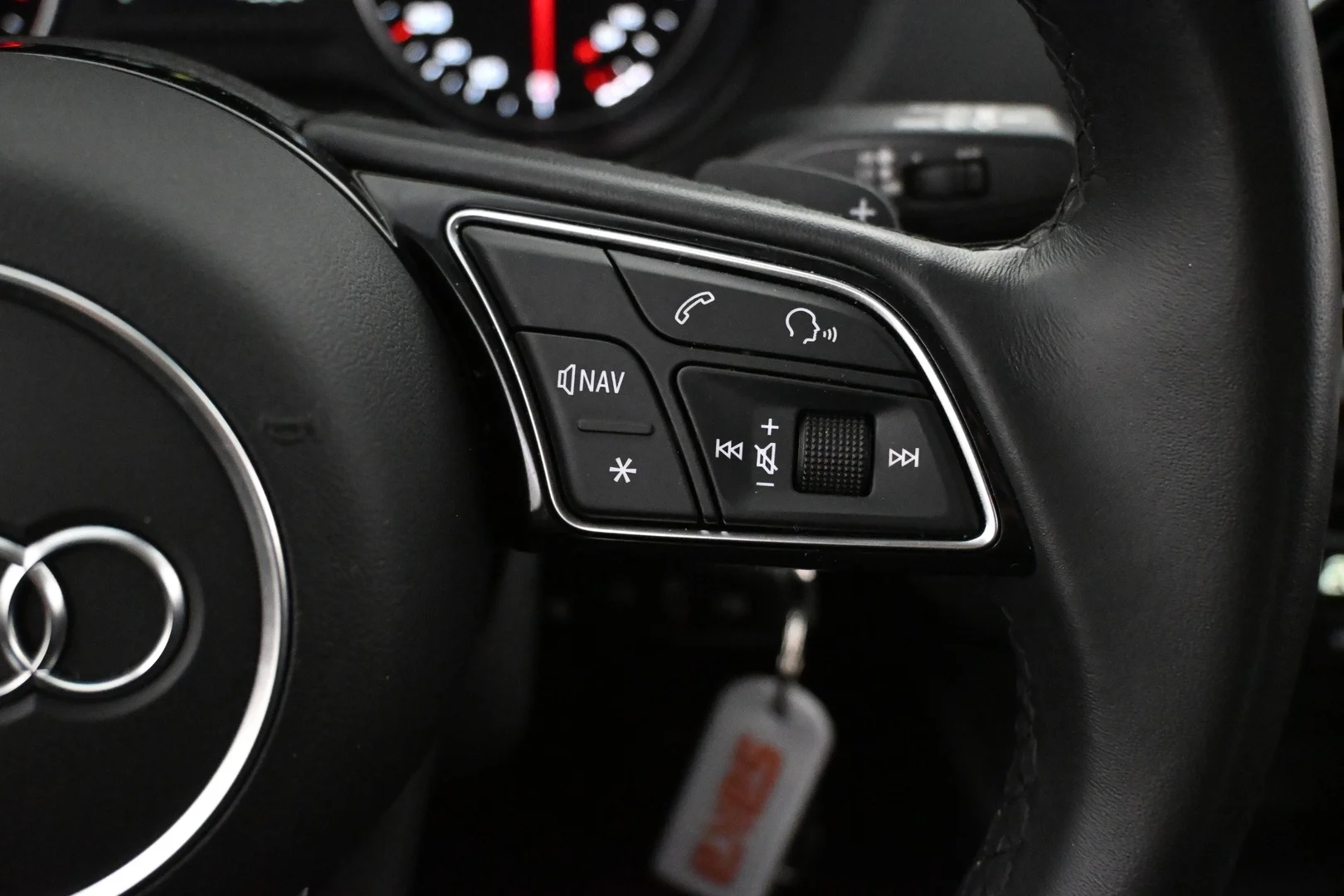 Car Image - 5eiHw89qvPjV2UumczQ2ye