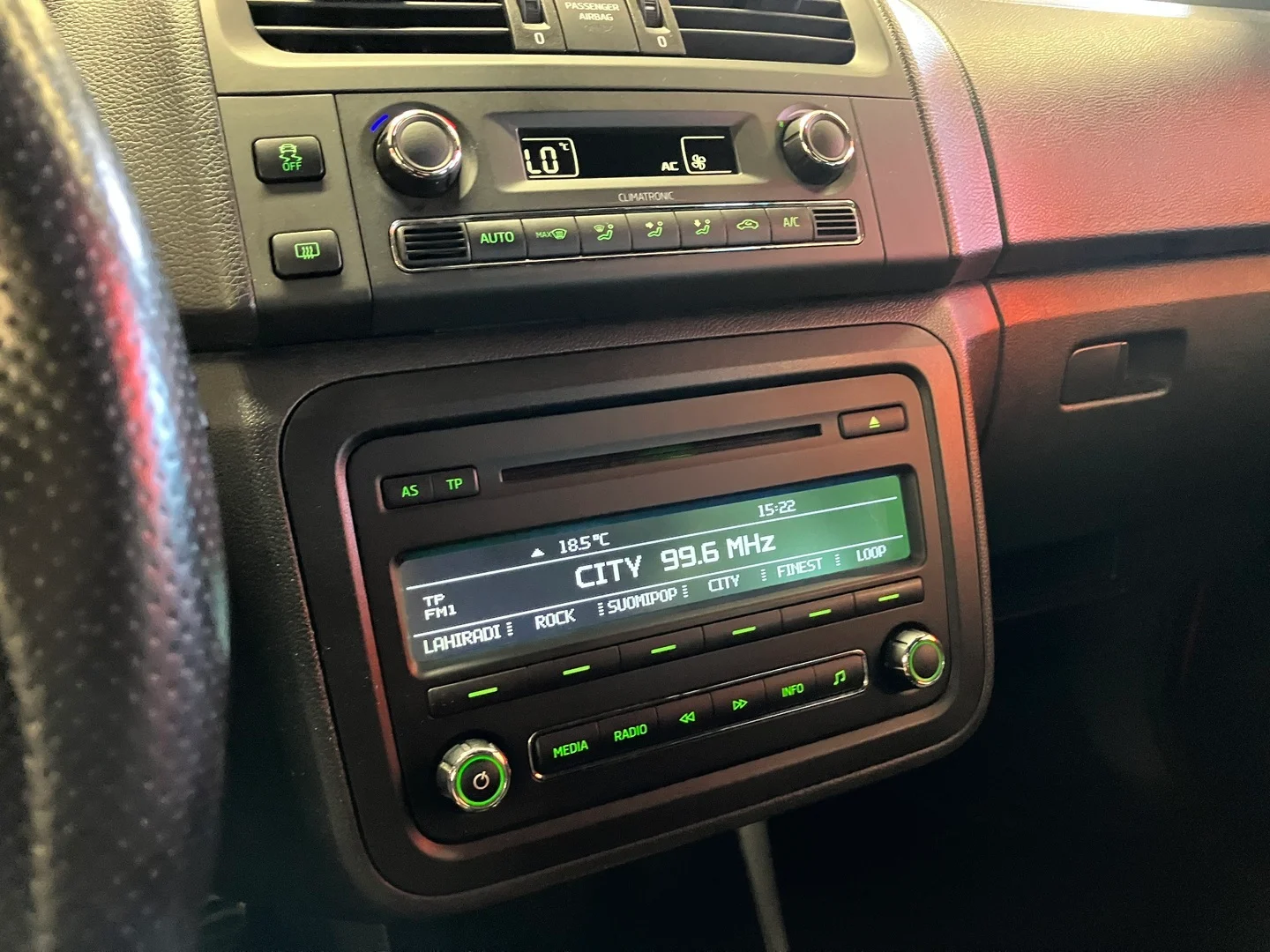 Car Image - 2oneYdaxzRE82z4yujwDCB